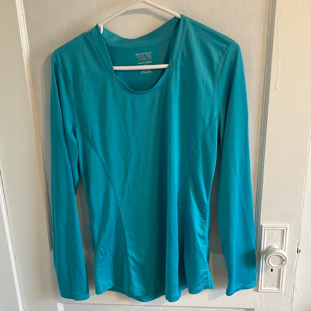 Mountain Hardware woman’s lightweight wicking layer